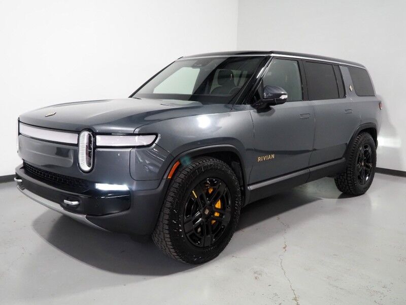 2024 Rivian R1S Adventure Package AWD *QUAD-MOTOR, LARGE BATTERY PACK, NAVIGATION, ADAPTIVE CRUISE, SAFETY ALERTS, 360 CAMERAS, PANO GLASS ROOF, LEATHER, CLIMATE SEATS, HEATED STEERING, 20 INCH WHEELS, MERIDIAN AUDIO, WIRELESS CHARGING Round Rock TX