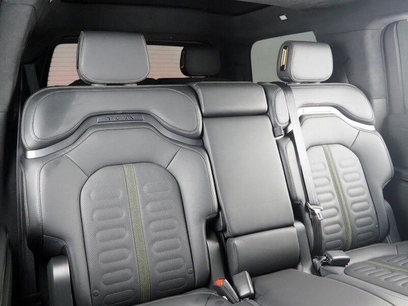 2024 Rivian R1S Adventure Package AWD *QUAD-MOTOR, LARGE BATTERY PACK, NAVIGATION, ADAPTIVE CRUISE, SAFETY ALERTS, 360 CAMERAS, PANO GLASS ROOF, LEATHER, CLIMATE SEATS, HEATED STEERING, 21 INCH WHEELS, MERIDIAN AUDIO, WIRELESS CHARGING Round Rock TX