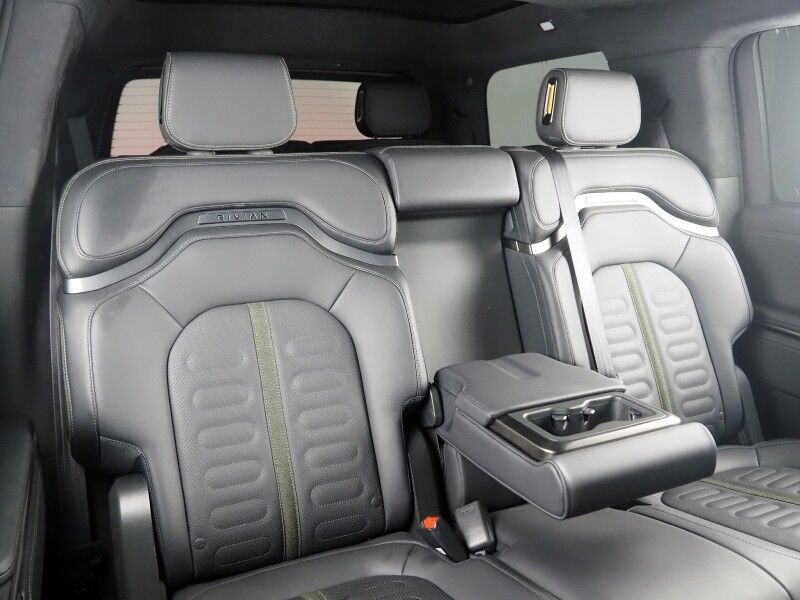 2024 Rivian R1S Adventure Package AWD *QUAD-MOTOR, LARGE BATTERY PACK, NAVIGATION, ADAPTIVE CRUISE, SAFETY ALERTS, 360 CAMERAS, PANO GLASS ROOF, LEATHER, CLIMATE SEATS, HEATED STEERING, 21 INCH WHEELS, MERIDIAN AUDIO, WIRELESS CHARGING Round Rock TX