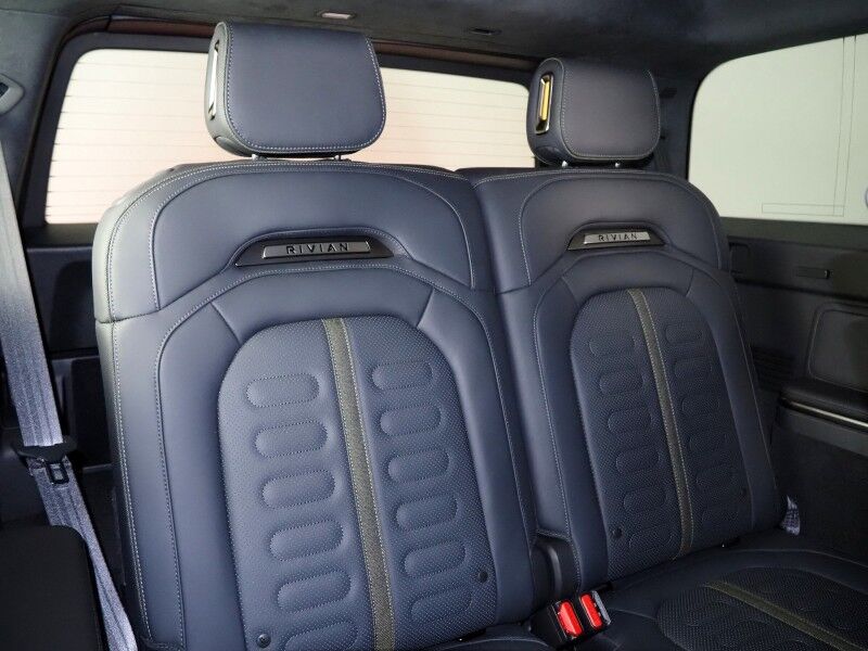 2024 Rivian R1S Adventure Package AWD *QUAD-MOTOR, LARGE BATTERY PACK, NAVIGATION, ADAPTIVE CRUISE, SAFETY ALERTS, 360 CAMERAS, PANO GLASS ROOF, LEATHER, CLIMATE SEATS, HEATED STEERING, 21 INCH WHEELS, MERIDIAN AUDIO, WIRELESS CHARGING Round Rock TX