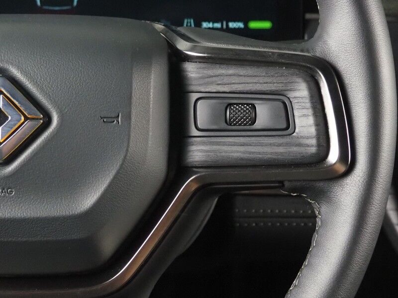 2024 Rivian R1S Adventure Package AWD *QUAD-MOTOR, LARGE BATTERY PACK, NAVIGATION, ADAPTIVE CRUISE, SAFETY ALERTS, 360 CAMERAS, PANO GLASS ROOF, LEATHER, CLIMATE SEATS, HEATED STEERING, 21 INCH WHEELS, MERIDIAN AUDIO, WIRELESS CHARGING Round Rock TX