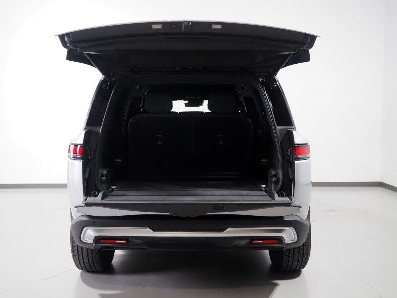 2024 Rivian R1S Adventure Package AWD *QUAD-MOTOR, LARGE BATTERY PACK, NAVIGATION, ADAPTIVE CRUISE, SAFETY ALERTS, 360 CAMERAS, PANO GLASS ROOF, LEATHER, CLIMATE SEATS, HEATED STEERING, 21 INCH WHEELS, MERIDIAN AUDIO, WIRELESS CHARGING Round Rock TX