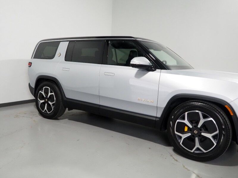 2024 Rivian R1S Adventure Package AWD *QUAD-MOTOR, LARGE BATTERY PACK, NAVIGATION, ADAPTIVE CRUISE, SAFETY ALERTS, 360 CAMERAS, PANO GLASS ROOF, LEATHER, CLIMATE SEATS, HEATED STEERING, 21 INCH WHEELS, MERIDIAN AUDIO, WIRELESS CHARGING Round Rock TX