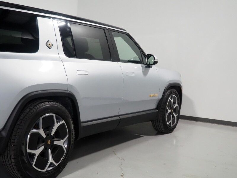 2024 Rivian R1S Adventure Package AWD *QUAD-MOTOR, LARGE BATTERY PACK, NAVIGATION, ADAPTIVE CRUISE, SAFETY ALERTS, 360 CAMERAS, PANO GLASS ROOF, LEATHER, CLIMATE SEATS, HEATED STEERING, 21 INCH WHEELS, MERIDIAN AUDIO, WIRELESS CHARGING Round Rock TX