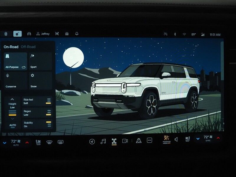 2024 Rivian R1S Adventure Package AWD *QUAD-MOTOR, LARGE BATTERY PACK, NAVIGATION, ADAPTIVE CRUISE, SAFETY ALERTS, 360 CAMERAS, PANO GLASS ROOF, LEATHER, CLIMATE SEATS, HEATED STEERING, 21 INCH WHEELS, MERIDIAN AUDIO, WIRELESS CHARGING Round Rock TX