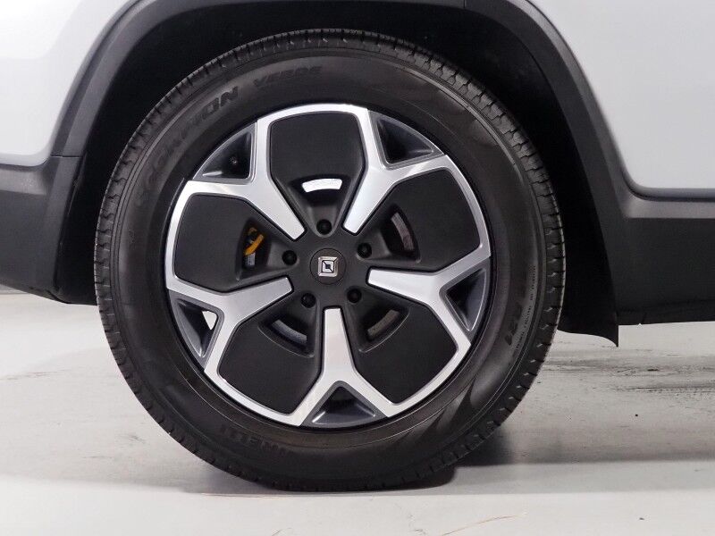 2024 Rivian R1S Adventure Package AWD *QUAD-MOTOR, LARGE BATTERY PACK, NAVIGATION, ADAPTIVE CRUISE, SAFETY ALERTS, 360 CAMERAS, PANO GLASS ROOF, LEATHER, CLIMATE SEATS, HEATED STEERING, 21 INCH WHEELS, MERIDIAN AUDIO, WIRELESS CHARGING Round Rock TX