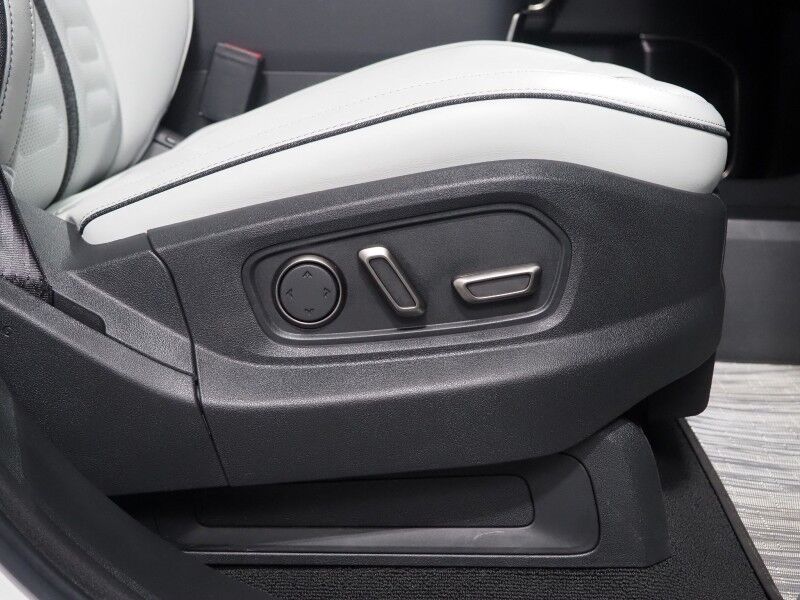2024 Rivian R1S Adventure Package AWD *QUAD-MOTOR, LARGE BATTERY PACK, NAVIGATION, ADAPTIVE CRUISE, SAFETY ALERTS, 360 CAMERAS, PANO GLASS ROOF, LEATHER, CLIMATE SEATS, HEATED STEERING, 21 INCH WHEELS, MERIDIAN AUDIO, WIRELESS CHARGING Round Rock TX