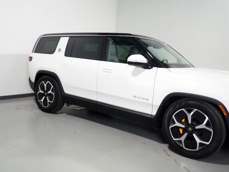 2024 Rivian R1S Adventure Package AWD *QUAD-MOTOR, LARGE BATTERY PACK, NAVIGATION, ADAPTIVE CRUISE, SAFETY ALERTS, 360 CAMERAS, PANO GLASS ROOF, LEATHER, CLIMATE SEATS, HEATED STEERING, 21 INCH WHEELS, MERIDIAN AUDIO, WIRELESS CHARGING Round Rock TX