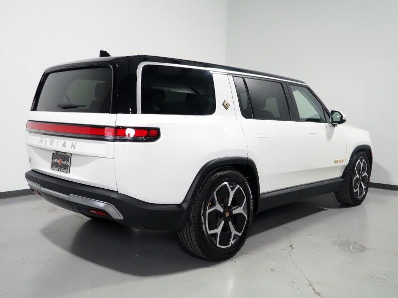 2024 Rivian R1S Adventure Package AWD *QUAD-MOTOR, LARGE BATTERY PACK, NAVIGATION, ADAPTIVE CRUISE, SAFETY ALERTS, 360 CAMERAS, PANO GLASS ROOF, LEATHER, CLIMATE SEATS, HEATED STEERING, 21 INCH WHEELS, MERIDIAN AUDIO, WIRELESS CHARGING Round Rock TX