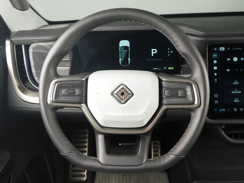 2024 Rivian R1S Adventure Package AWD *QUAD-MOTOR, LARGE BATTERY PACK, NAVIGATION, ADAPTIVE CRUISE, SAFETY ALERTS, 360 CAMERAS, PANO GLASS ROOF, LEATHER, CLIMATE SEATS, HEATED STEERING, 21 INCH WHEELS, MERIDIAN AUDIO, WIRELESS CHARGING Round Rock TX