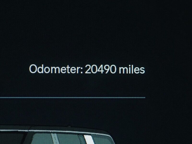 2024 Rivian R1S Adventure Package AWD *QUAD-MOTOR, LARGE BATTERY PACK, NAVIGATION, ADAPTIVE CRUISE, SAFETY ALERTS, 360 CAMERAS, PANO GLASS ROOF, LEATHER, CLIMATE SEATS, HEATED STEERING, 21 INCH WHEELS, MERIDIAN AUDIO, WIRELESS CHARGING Round Rock TX