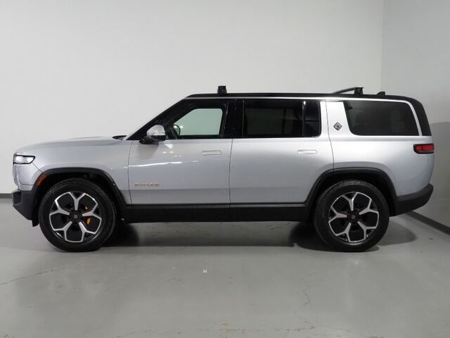 2024 Rivian R1S Adventure Package AWD *QUAD-MOTOR, LARGE BATTERY PACK, SAFETY ALERTS, ADAPTIVE CRUISE, 360 CAMERAS, PANO GLASS ROOF, LEATHER, CLIMATE SEATS, HEATED STEERING, 21 INCH WHEELS, MERIDIAN AUDIO, WIRELESS CHARGING Round Rock TX