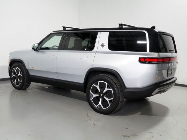 2024 Rivian R1S Adventure Package AWD *QUAD-MOTOR, LARGE BATTERY PACK, SAFETY ALERTS, ADAPTIVE CRUISE, 360 CAMERAS, PANO GLASS ROOF, LEATHER, CLIMATE SEATS, HEATED STEERING, 21 INCH WHEELS, MERIDIAN AUDIO, WIRELESS CHARGING Round Rock TX