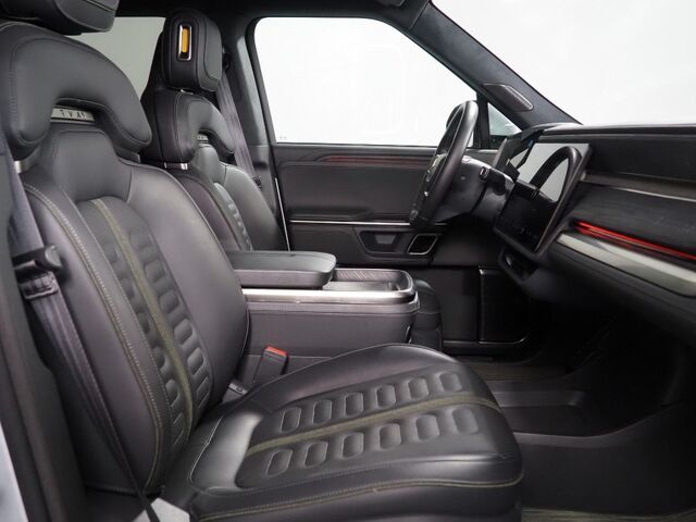 2024 Rivian R1S Adventure Package AWD *QUAD-MOTOR, LARGE BATTERY PACK, SAFETY ALERTS, ADAPTIVE CRUISE, 360 CAMERAS, PANO GLASS ROOF, LEATHER, CLIMATE SEATS, HEATED STEERING, 21 INCH WHEELS, MERIDIAN AUDIO, WIRELESS CHARGING Round Rock TX