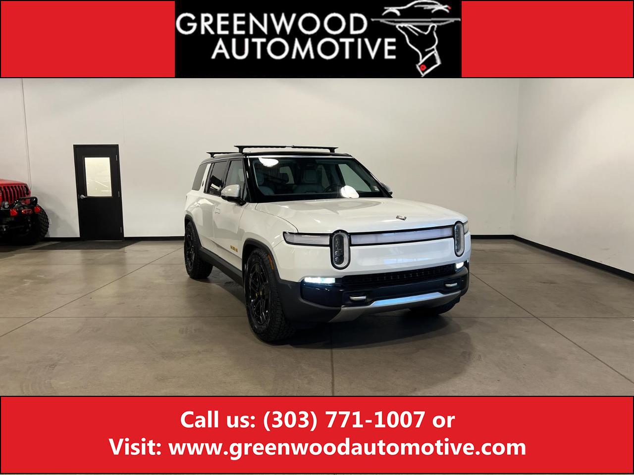 2024 Rivian R1S Adventure