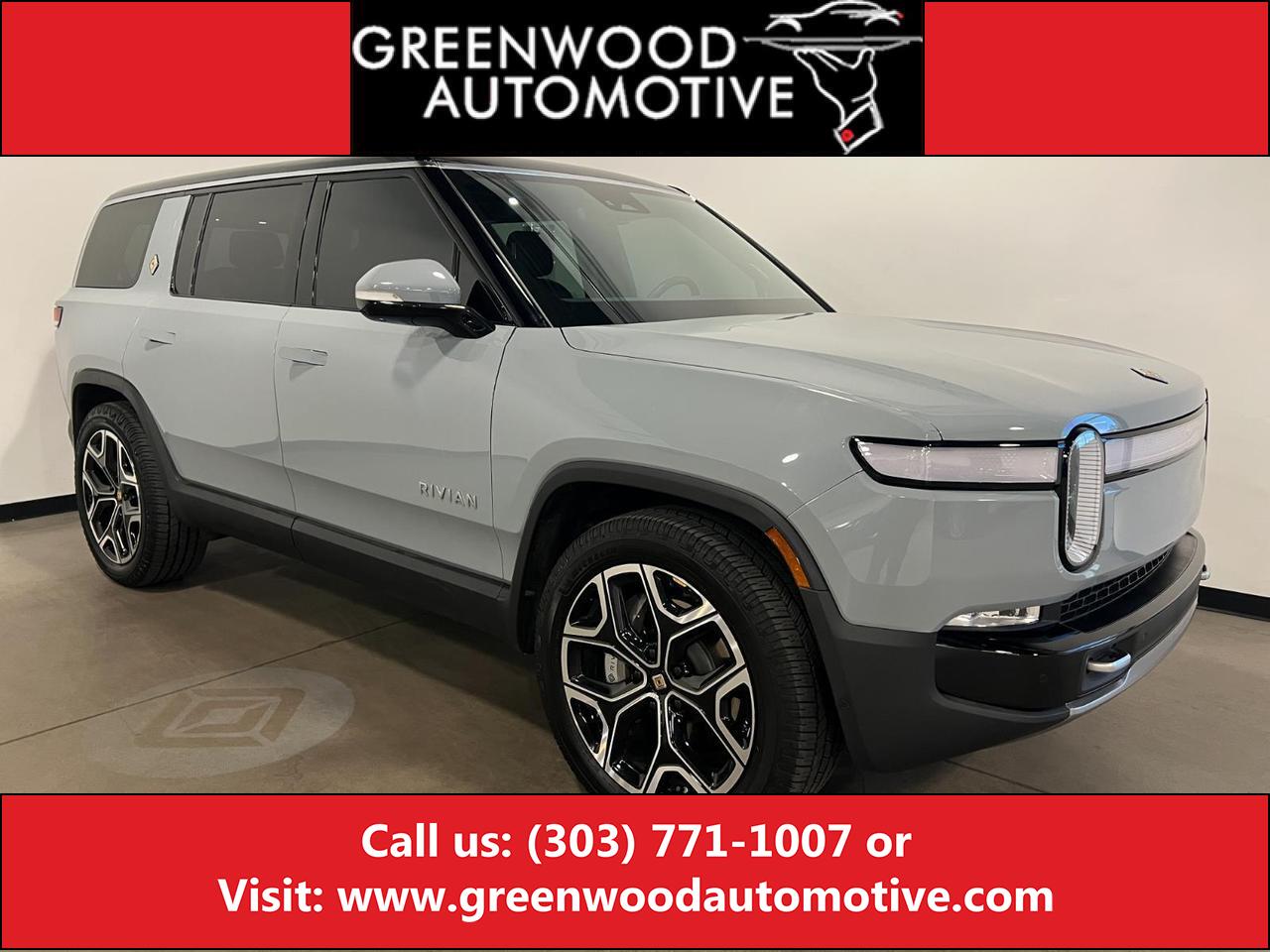2024 Rivian R1S Adventure