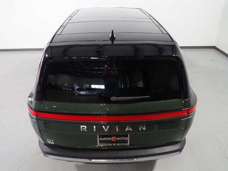 2024 Rivian R1S Adventure Performance Package AWD *DUAL MOTOR, STANDARD PLUS PACK, NAVIGATION, SAFETY ALERTS, ADAPTIVE CRUISE, 360 CAMERAS, PANO GLASS ROOF, LEATHER, CLIMATE SEATS, HEATED STEERING, 22 INCH WHEELS, MERIDIAN AUDIO, WIRELESS CHARGING Round Rock TX