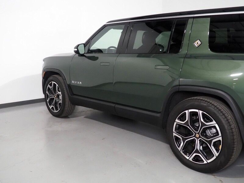 2024 Rivian R1S Adventure Performance Package AWD *DUAL MOTOR, STANDARD PLUS PACK, NAVIGATION, SAFETY ALERTS, ADAPTIVE CRUISE, 360 CAMERAS, PANO GLASS ROOF, LEATHER, CLIMATE SEATS, HEATED STEERING, 22 INCH WHEELS, MERIDIAN AUDIO, WIRELESS CHARGING Round Rock TX