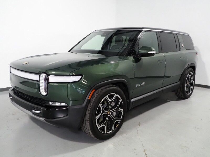 2024 Rivian R1S Adventure Performance Package AWD *DUAL MOTOR, STANDARD PLUS PACK, NAVIGATION, SAFETY ALERTS, ADAPTIVE CRUISE, 360 CAMERAS, PANO GLASS ROOF, LEATHER, CLIMATE SEATS, HEATED STEERING, 22 INCH WHEELS, MERIDIAN AUDIO, WIRELESS CHARGING Round Rock TX