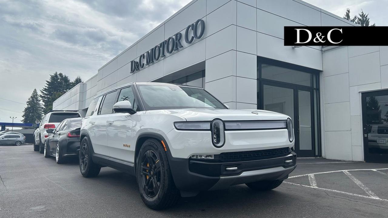 2024 Rivian R1S
