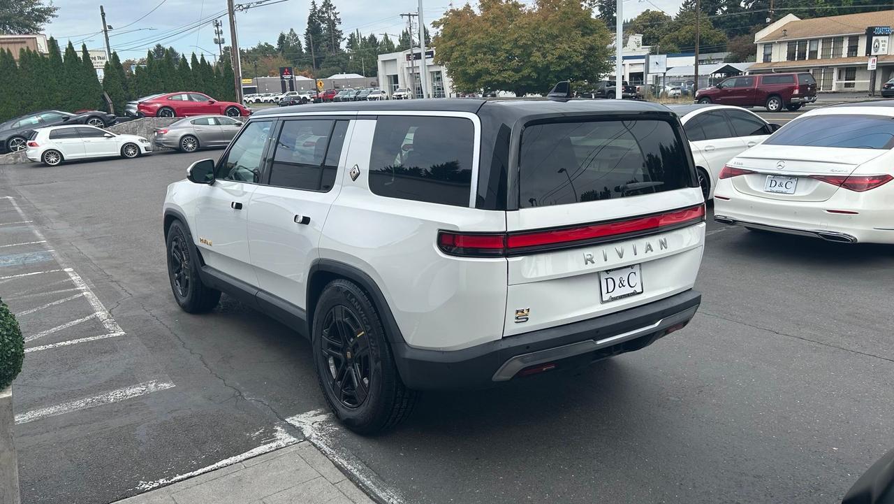 2024 Rivian R1S Adventure Portland OR