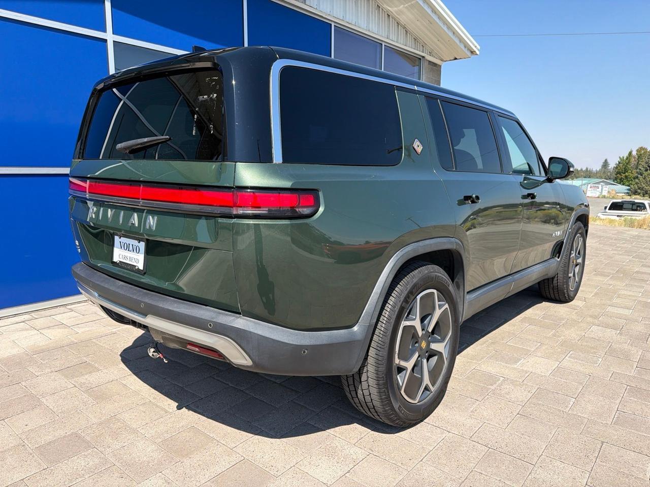 2024 Rivian R1S Adventure Bend OR