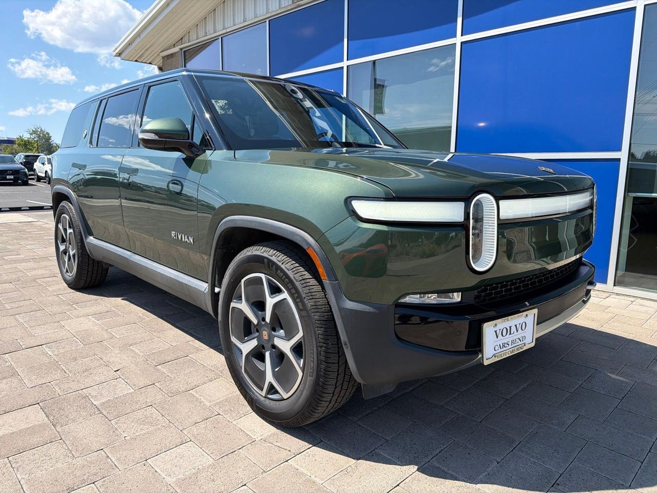 2024 Rivian R1S Adventure Bend OR