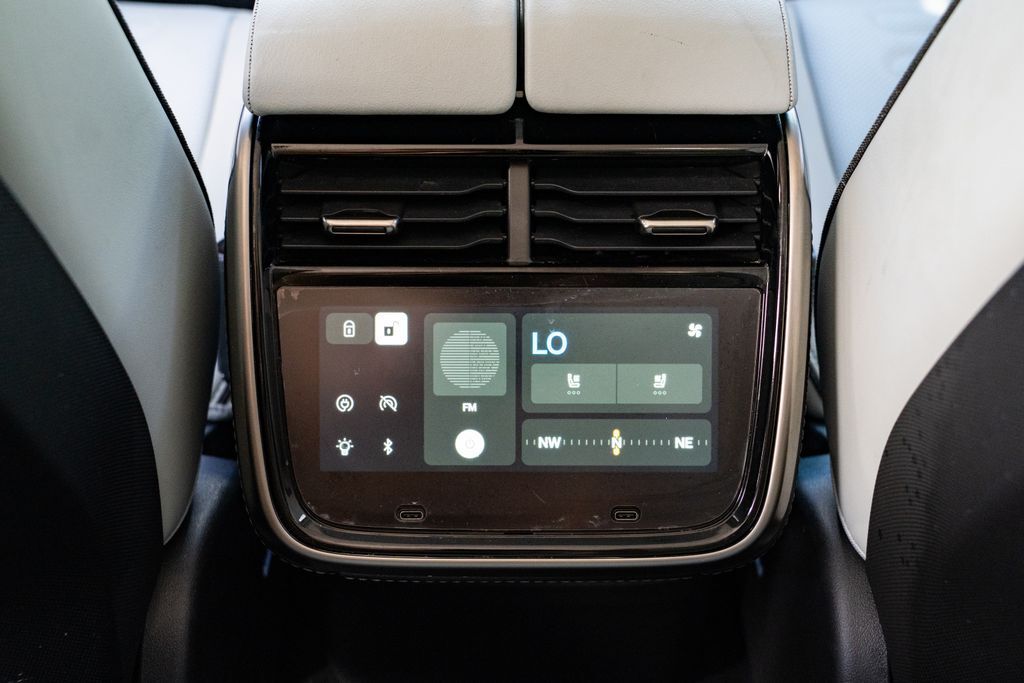 2024 Rivian R1S Adventure Beaverton OR