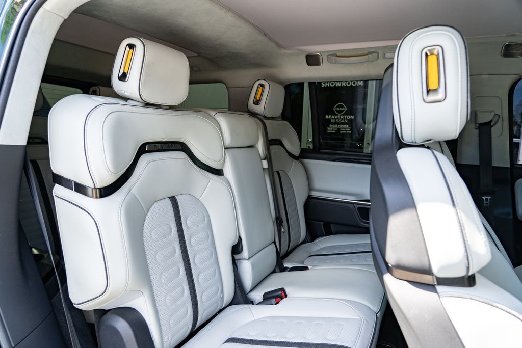 2024 Rivian R1S Adventure Beaverton OR
