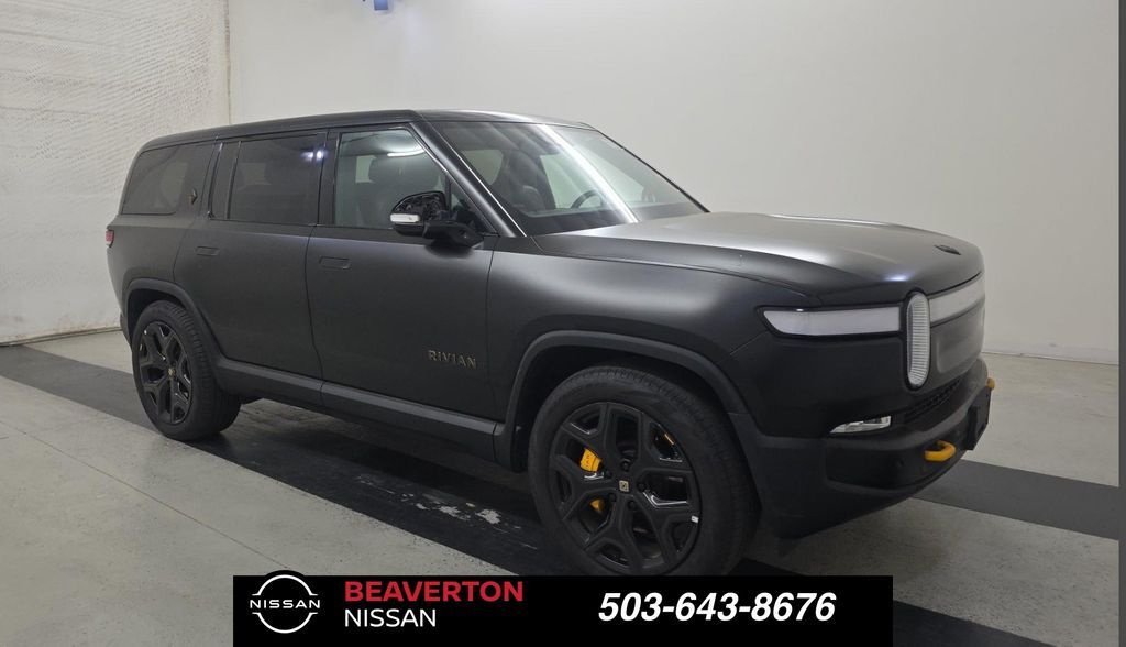 2024 Rivian R1S Adventure