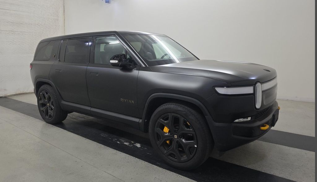 2024 Rivian R1S Adventure