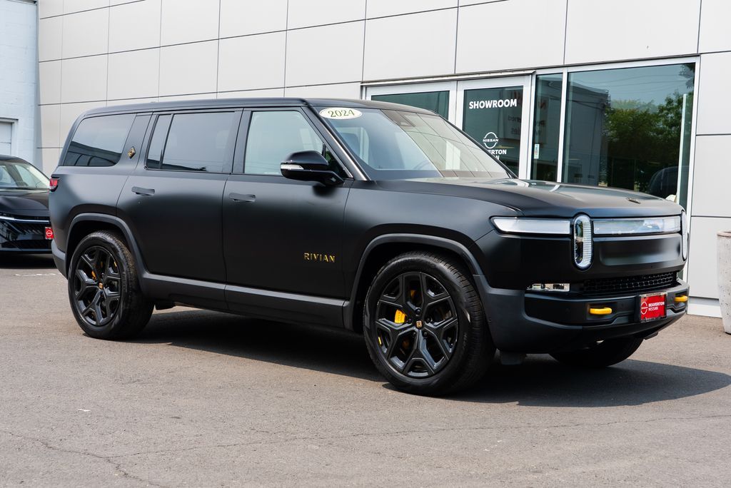 2024 Rivian R1S Adventure