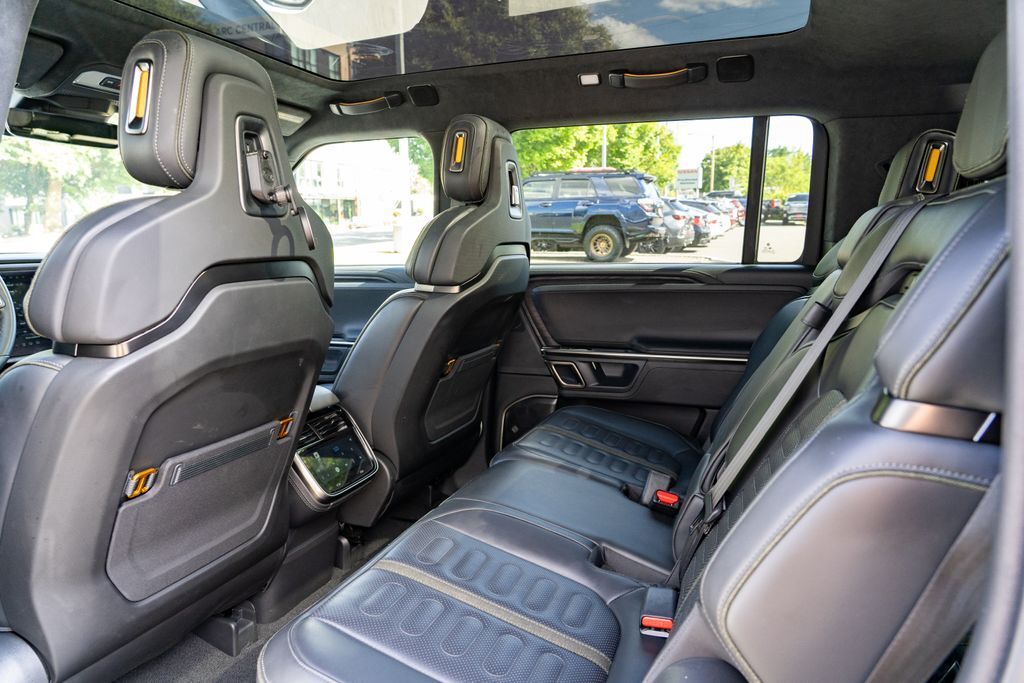 2024 Rivian R1S Adventure Beaverton OR