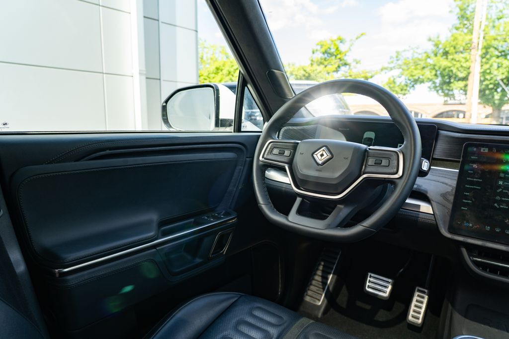 2024 Rivian R1S Adventure Beaverton OR