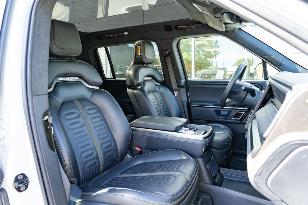 2024 Rivian R1S Adventure Beaverton OR