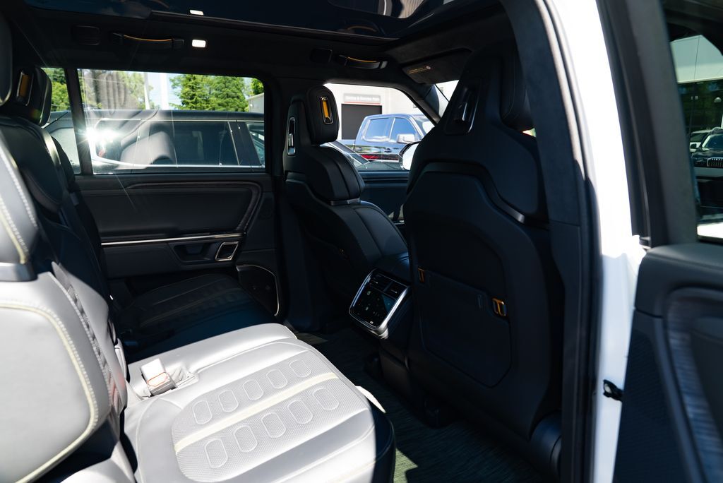 2024 Rivian R1S Adventure Milwaukie OR
