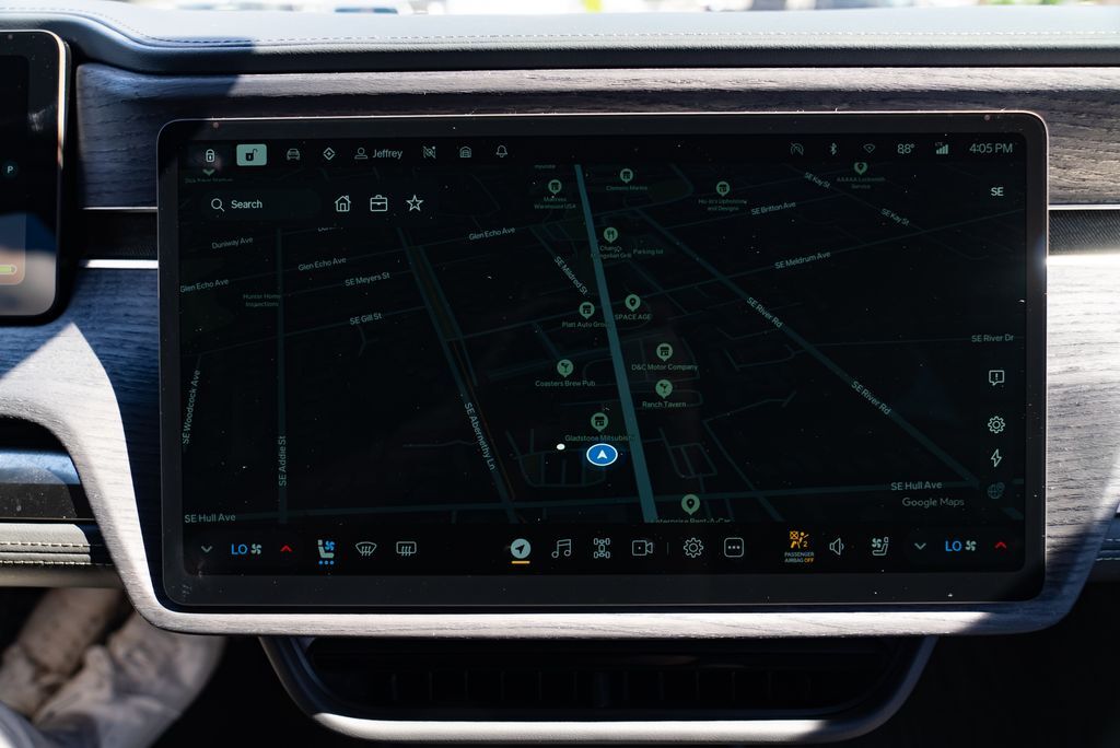 2024 Rivian R1S Adventure Milwaukie OR