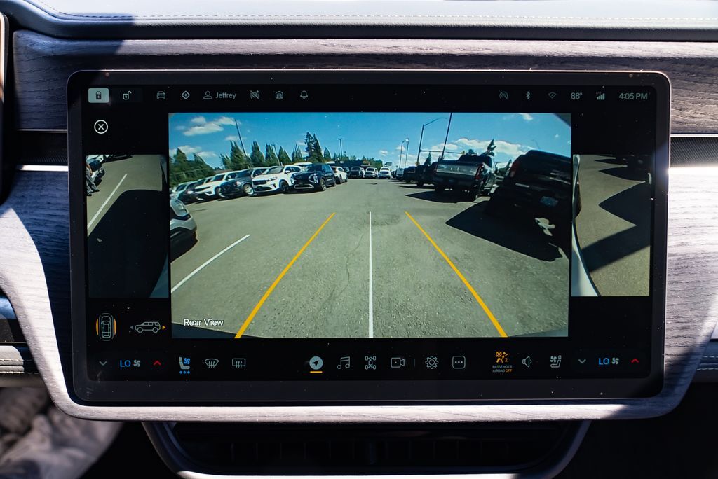 2024 Rivian R1S Adventure Milwaukie OR