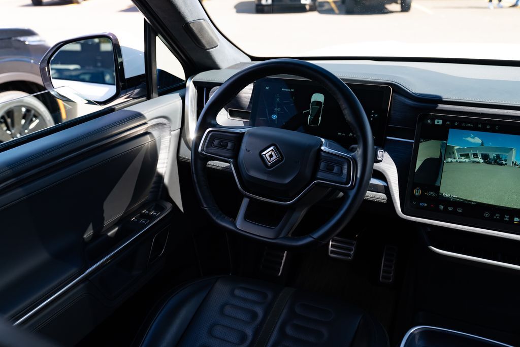 2024 Rivian R1S Adventure Milwaukie OR