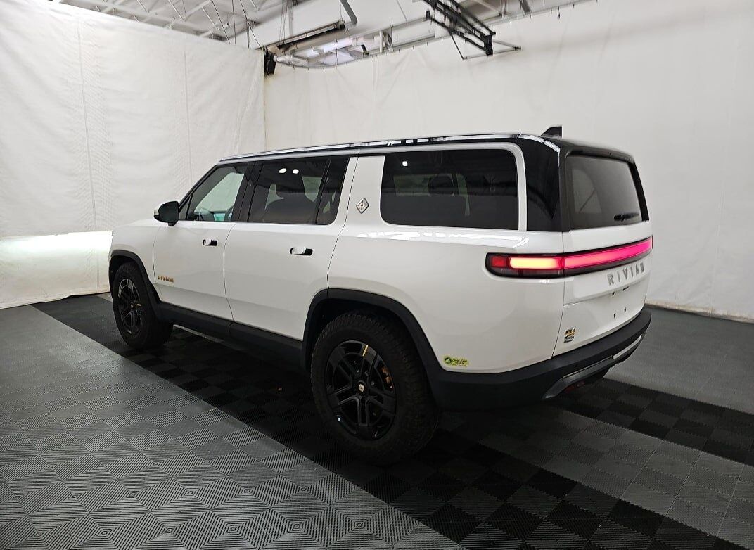 2024 Rivian R1S Adventure Quad Motor Large Pack Portland OR
