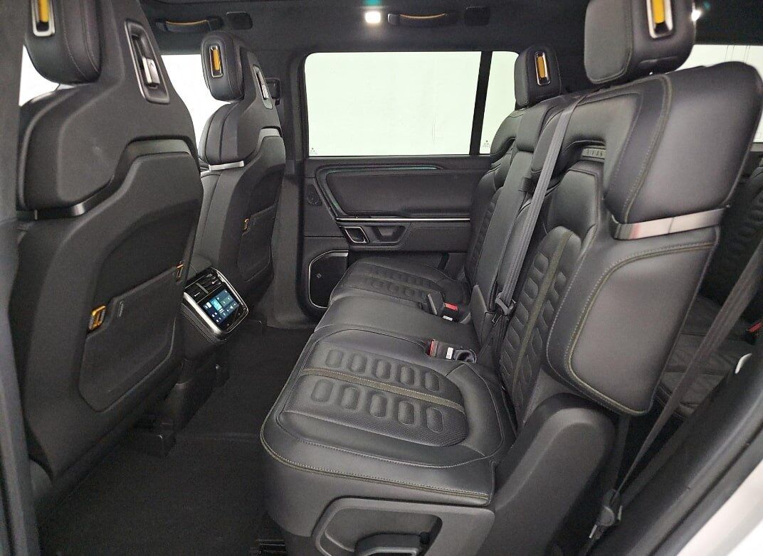 2024 Rivian R1S Adventure Quad Motor Large Pack Portland OR