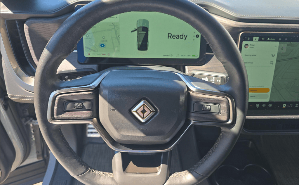 2024 Rivian R1S Adventure Tigard OR