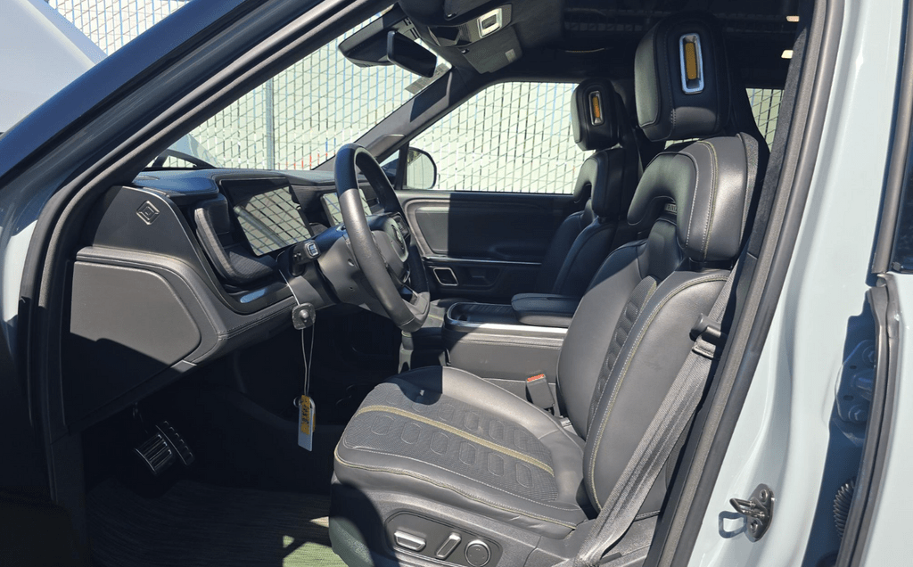 2024 Rivian R1S Adventure Tigard OR