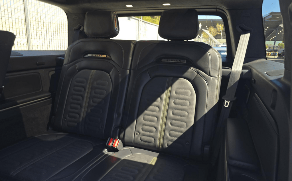 2024 Rivian R1S Adventure Tigard OR