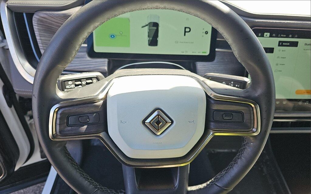 2024 Rivian R1S Adventure Tigard OR