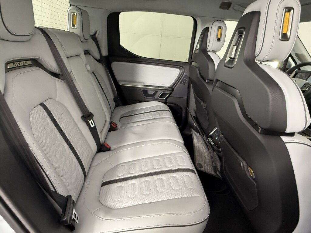 2024 Rivian R1T Adventure Dual-Motor AWD Large Pack Maumee OH