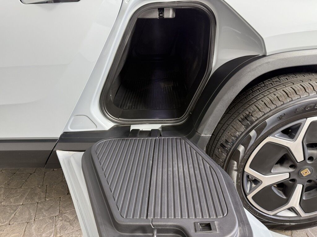 2024 Rivian R1T Adventure Dual-Motor AWD Large Pack Maumee OH