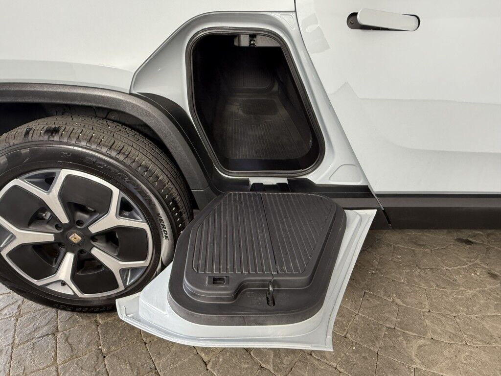 2024 Rivian R1T Adventure Dual-Motor AWD Large Pack Maumee OH