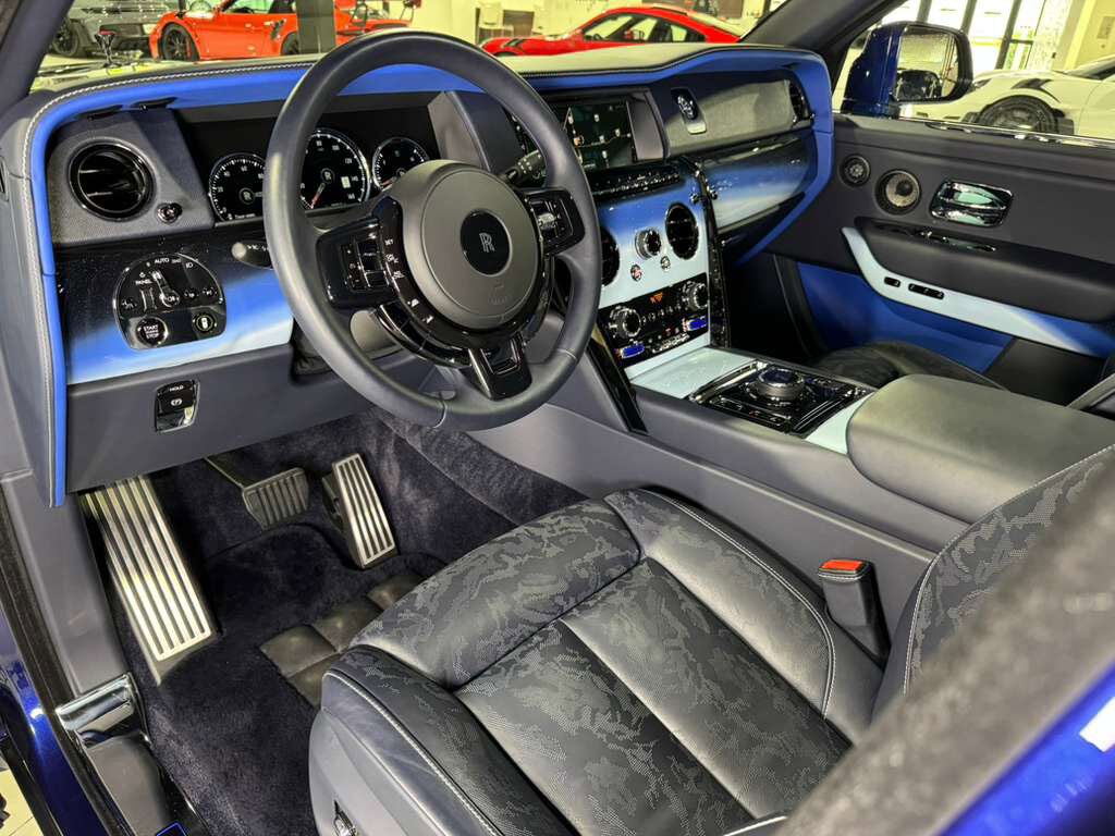 2024 Rolls-Royce Cullinan Black Badge 1/62 Blue Shadow Private Collection, Salamanca Blue paint, Bespoke Audio AND MUCH MORE!! Fort Lauderdale FL