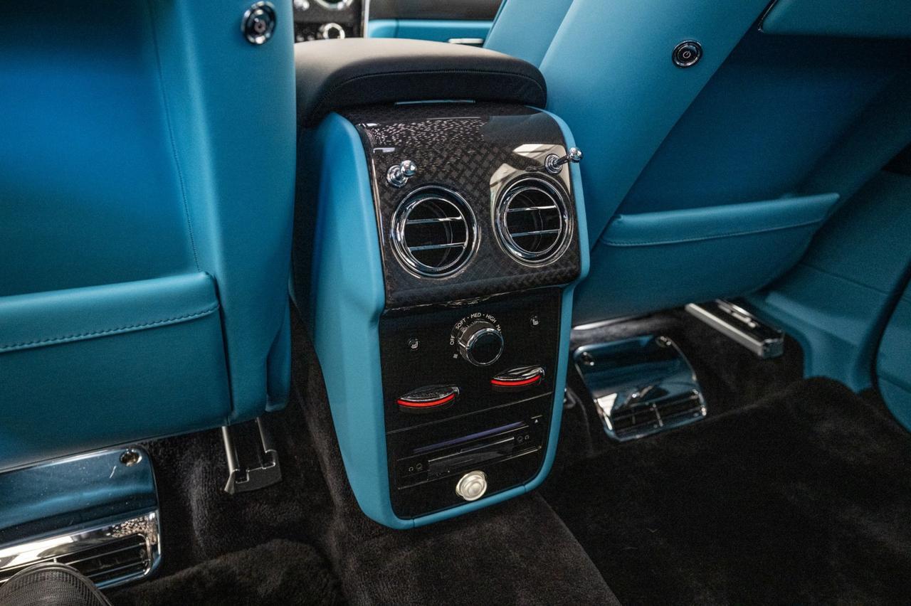 2024 Rolls-Royce Cullinan Black Badge St. Charles  IL